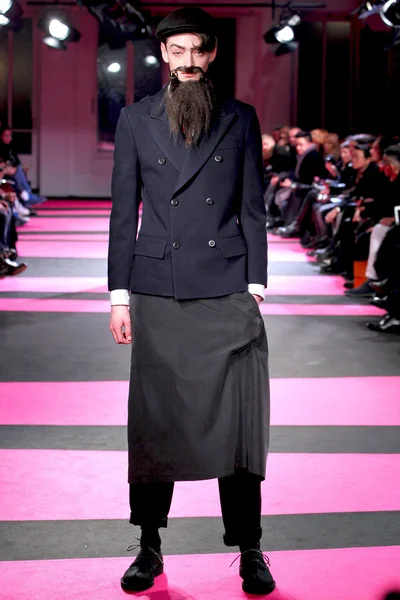 Look 9